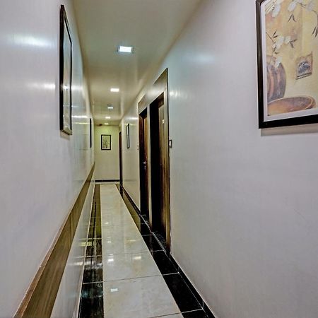 OYO 18581 Hotel Blue Inn Residence Mumbai Exterior foto